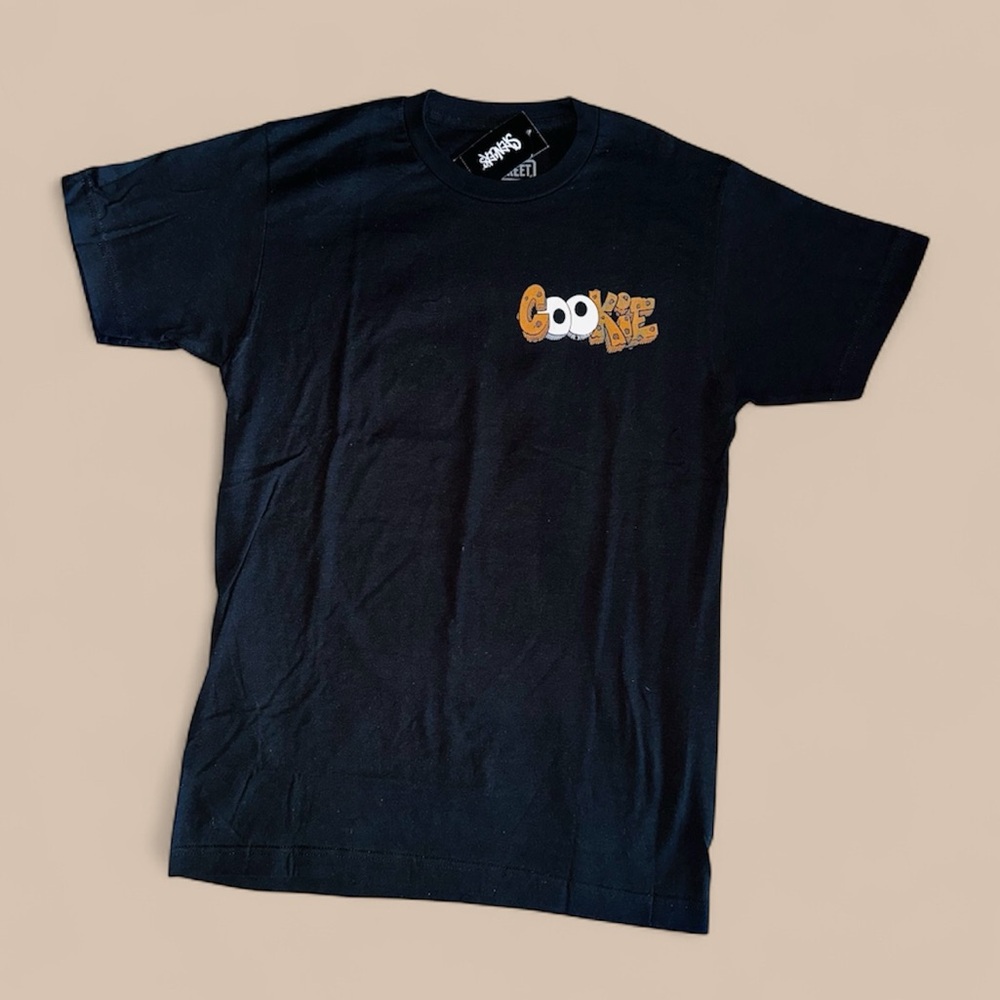 NWT Unsexed Cookie Monster Shirt